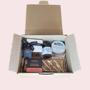 Luxury Small Christmas Hamper Filled With Festive Treats – A Perfect Gift This Christmas